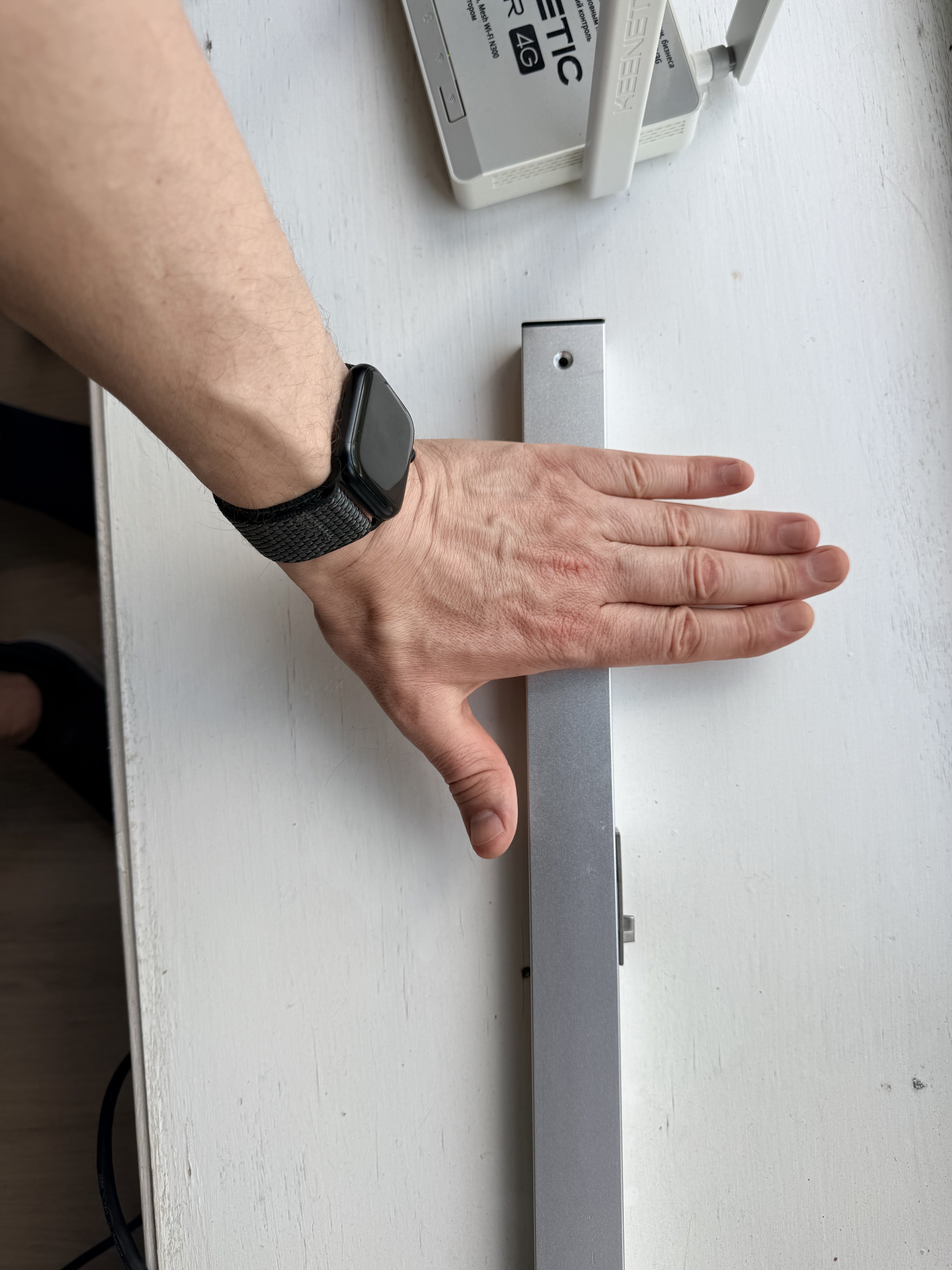 Ультратонкий электропривод цепной 300N, 230V с пультом  ( толщина 2,4 см) 